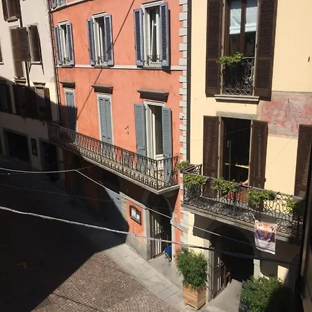 Appartamenti Al Rizzo Dei Santi Lovere Exterior photo